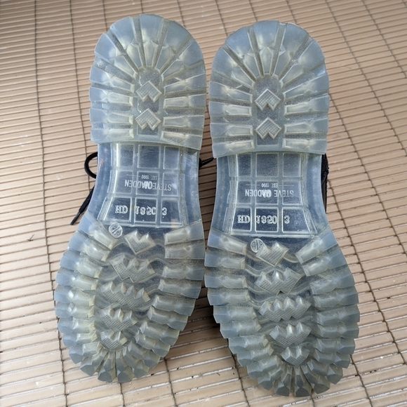 Steve Madden "Berlin" women's sz 7M boots. Black leather. Side zip and lace. Chu - Picture 10 of 11